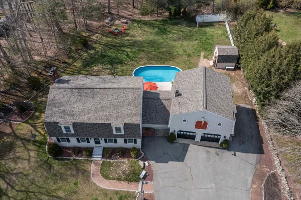 $749,900 | 18 Smith Corner Road, Plaistow, NH 03865
