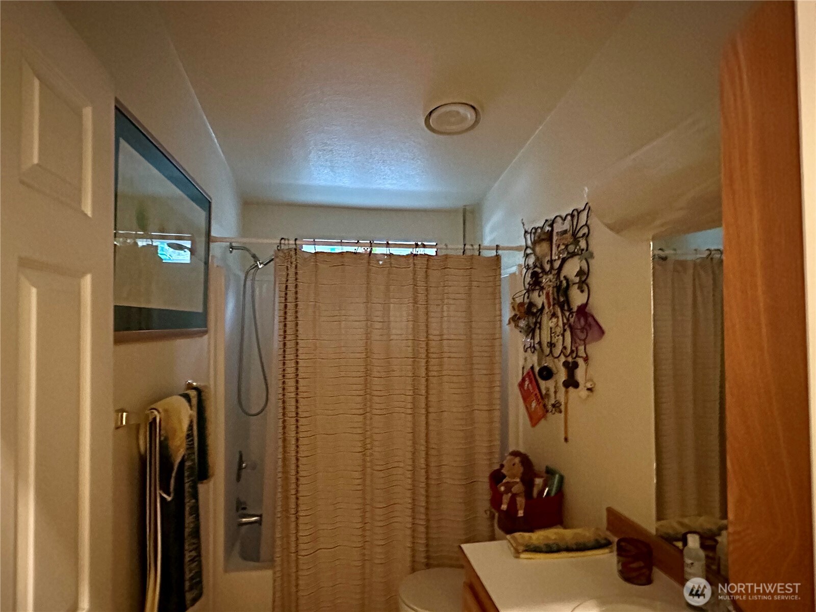 23800 Southeast Tiger Mountain Road Issaquah, WA 98027 - Photo 15 of 21