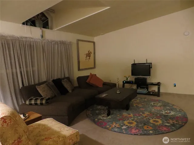 $170,000 | 23800 Southeast Tiger Mountain Road, Issaquah, WA 98027