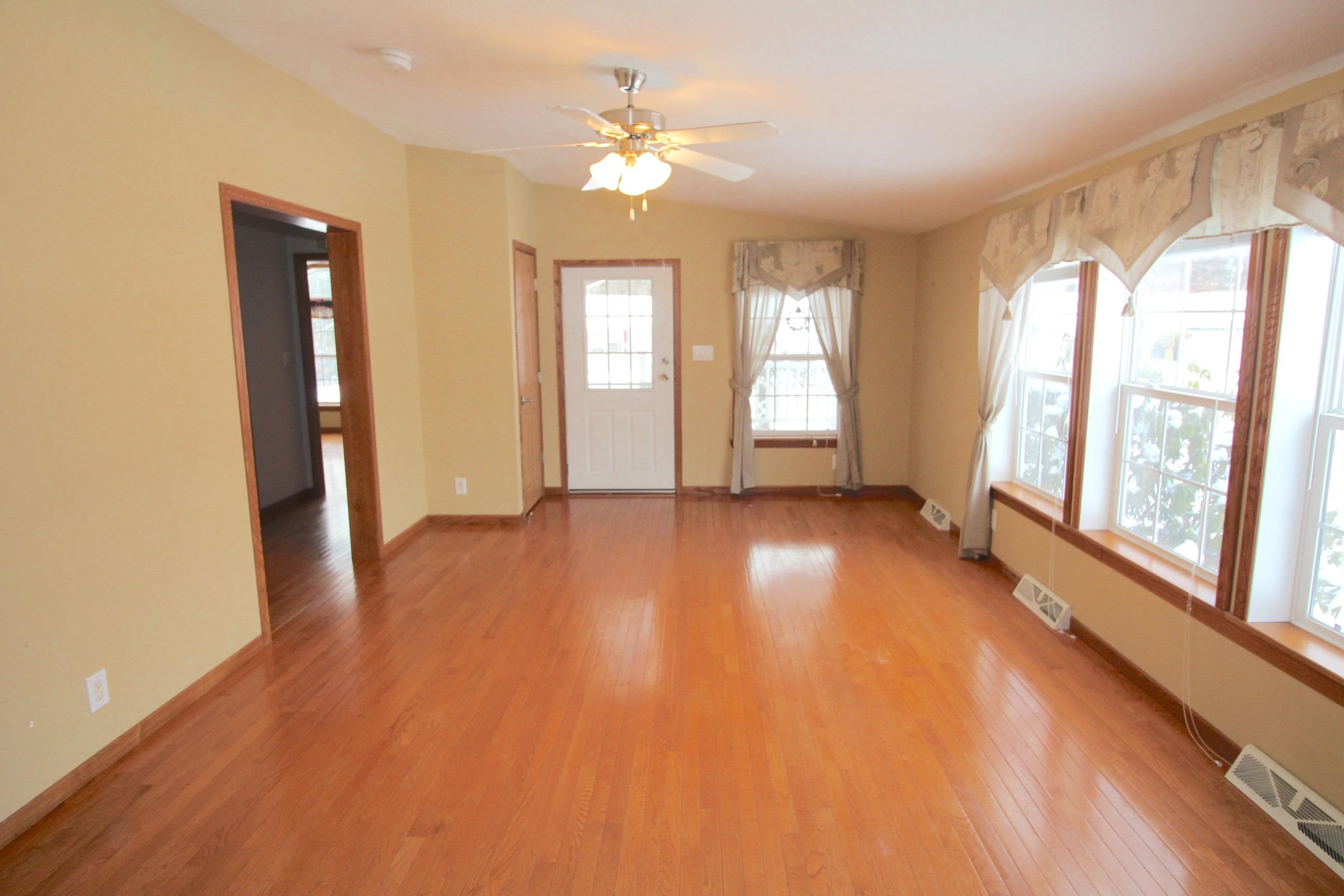 23 Timber Trail Sandown, NH 03873 - Photo 5 of 28