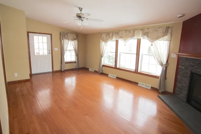 $375,000 | 23 Timber Trail, Sandown, NH 03873