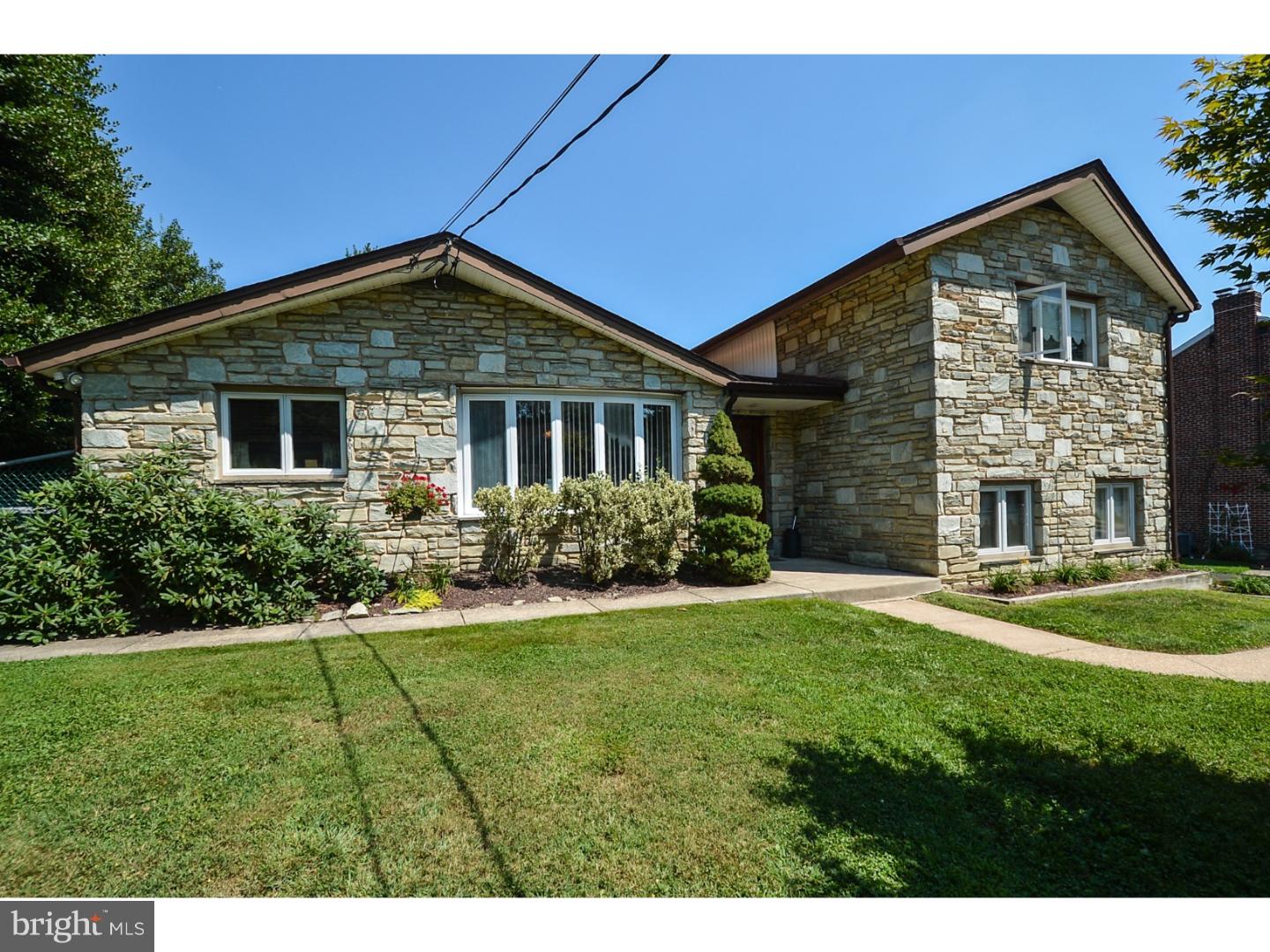 621 Croyden Road Cheltenham, PA 19012 - Photo 2 of 24