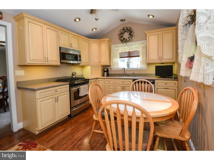 621 Croyden Road Cheltenham, PA 19012 - Photo 8 of 24