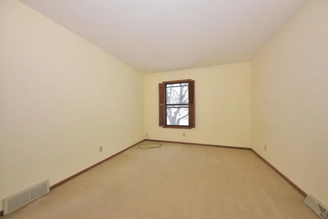 $199,900 | 6427 West Dodge Place, Milwaukee, WI 53220