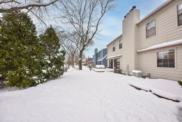 $199,900 | 6427 West Dodge Place, Milwaukee, WI 53220