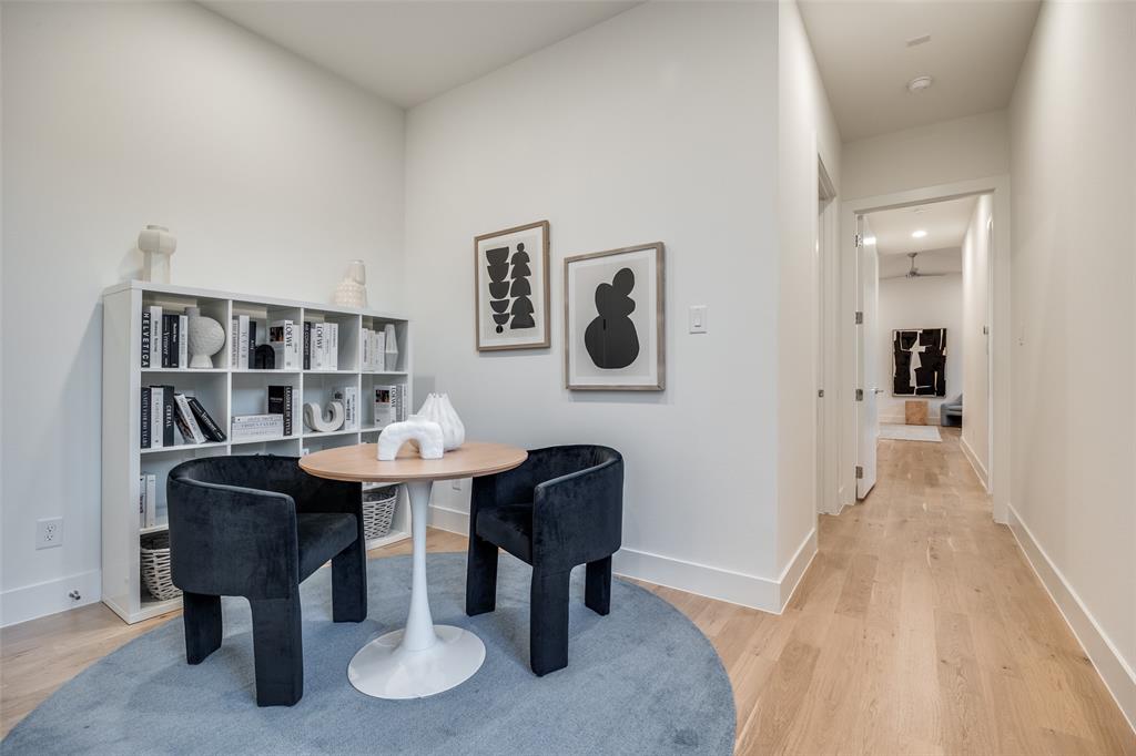 5443 Ellsworth Avenue Dallas, TX 75206 - Photo 13 of 27 2nd Floor Bonus Space
