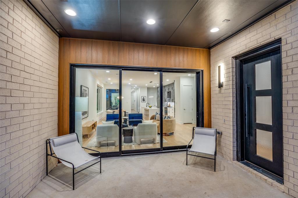 5443 Ellsworth Avenue Dallas, TX 75206 - Photo 25 of 27 Covered Front Porch