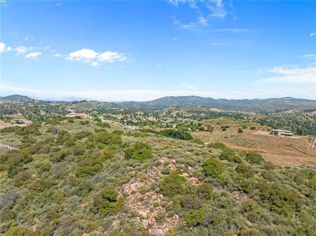 $499,000 | 1 Avenida La Cresta, Murrieta, CA 92562