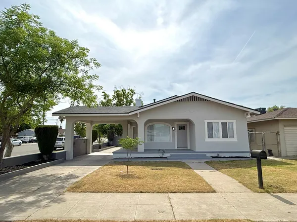 $349,900 | 242 Fresno Street, Fresno, CA 93706
