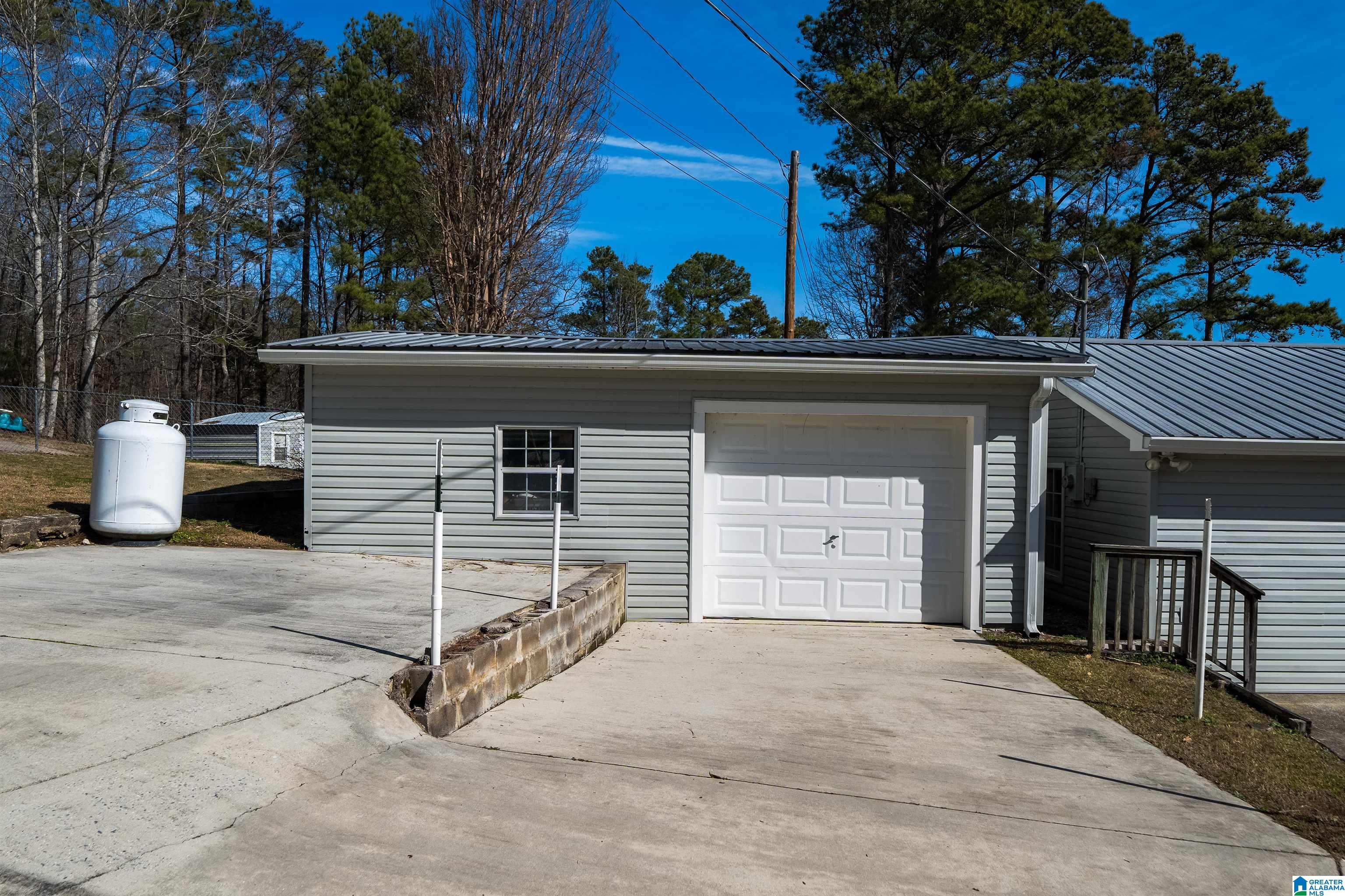 465 Burns Road Vincent, AL 35178 - Photo 11 of 45