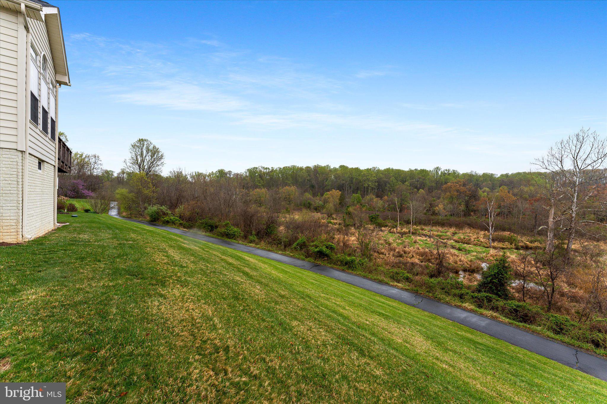 6696 Stream View Lane Warrenton, VA 20187 - Photo 49 of 57 a view of a city