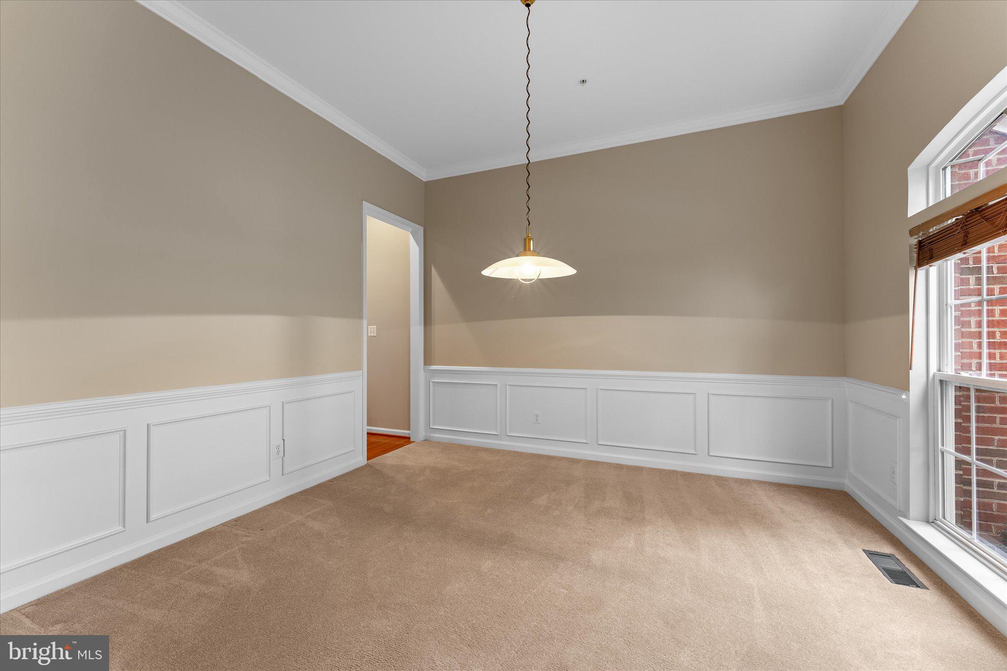 6696 Stream View Lane Warrenton, VA 20187 - Photo 6 of 57 a view of an empty room with a window