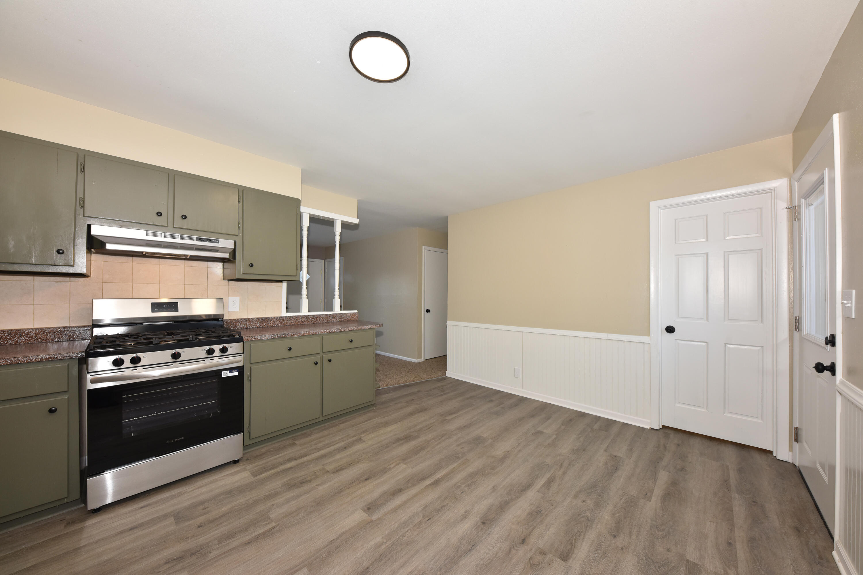 1010 Sunset Ridge Drive West West Bend, WI 53090 - Photo 12 of 36 EUP_5053