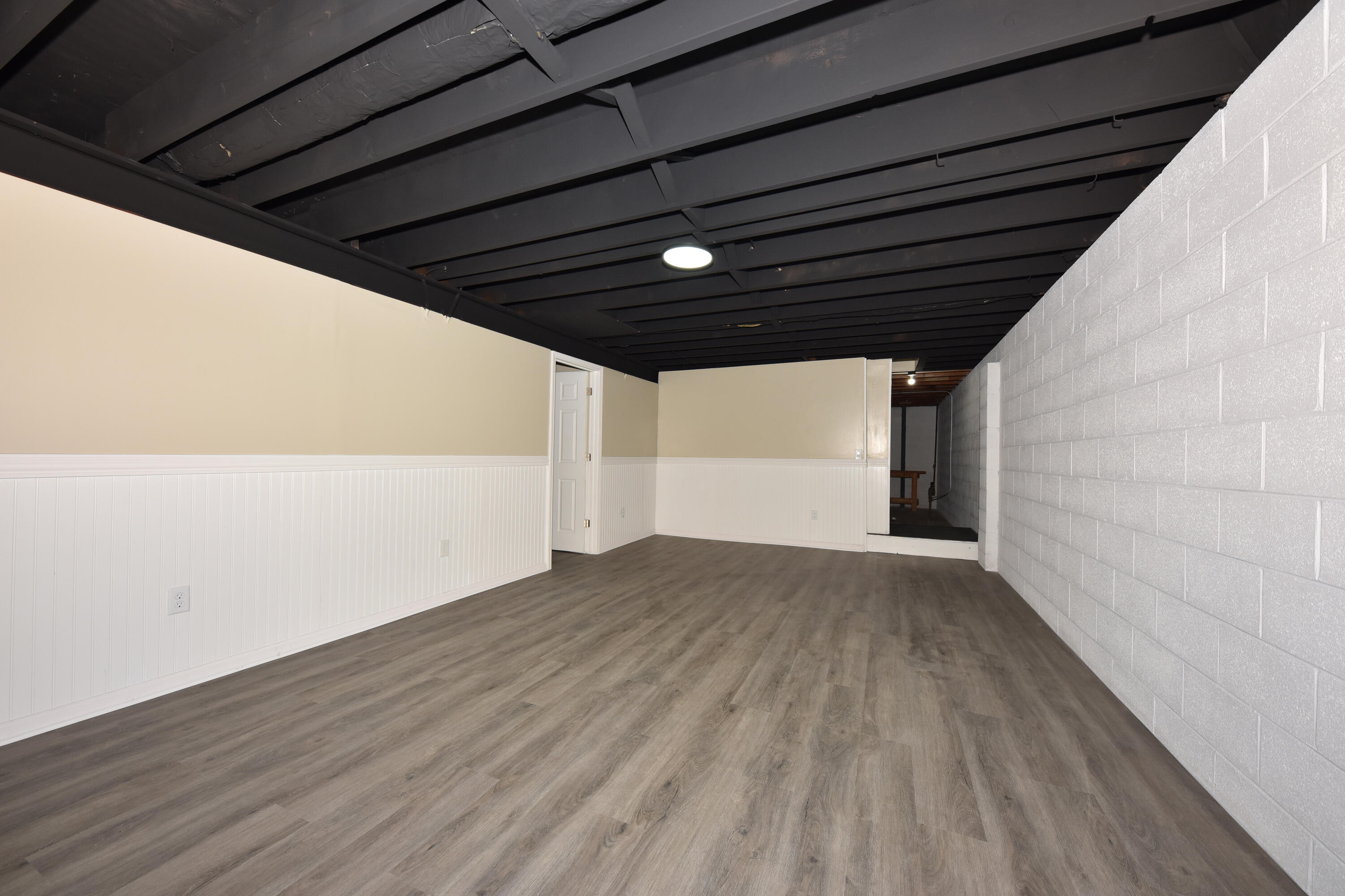 1010 Sunset Ridge Drive West West Bend, WI 53090 - Photo 16 of 36 EUP_5066