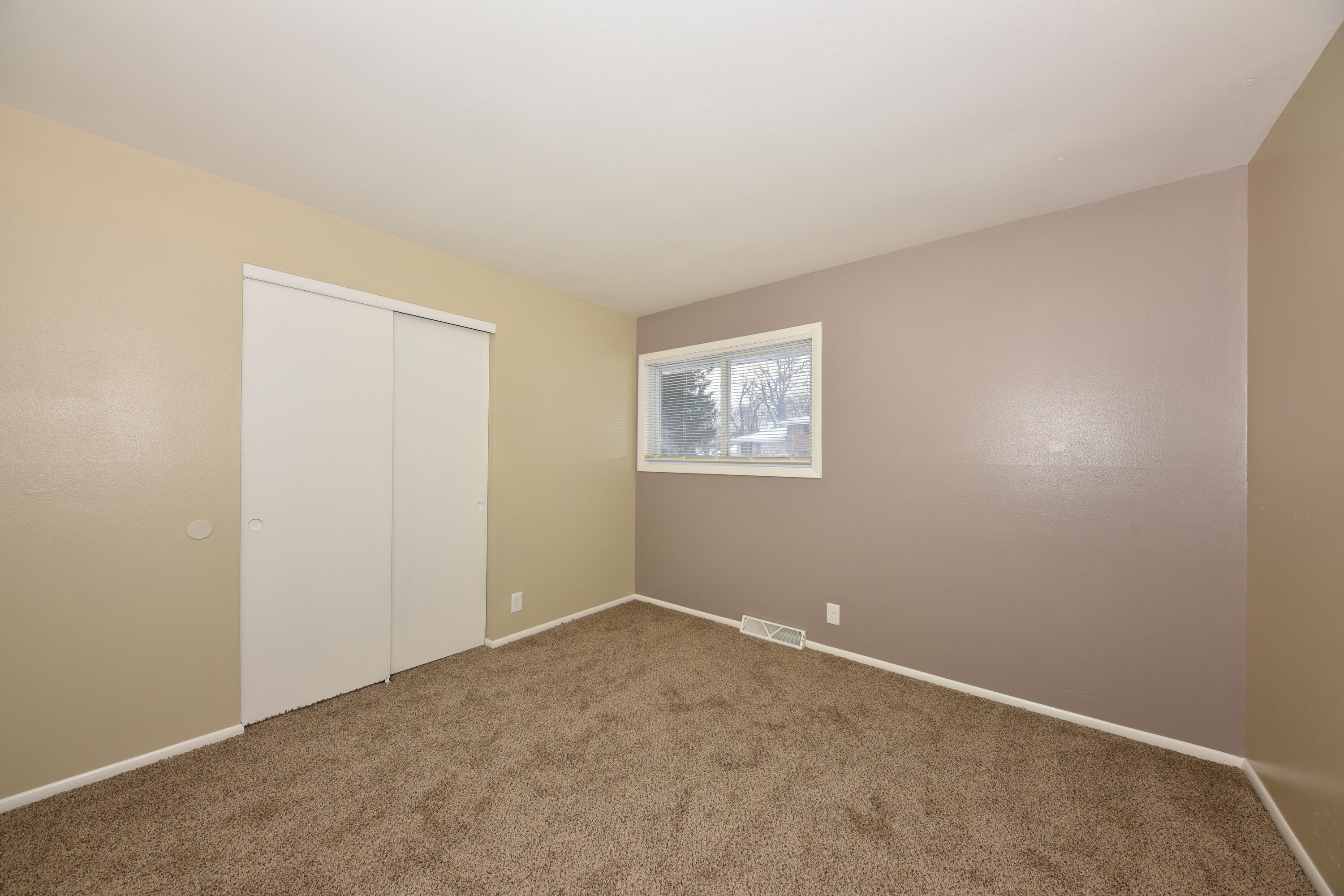 1010 Sunset Ridge Drive West West Bend, WI 53090 - Photo 31 of 36 EUP_5064