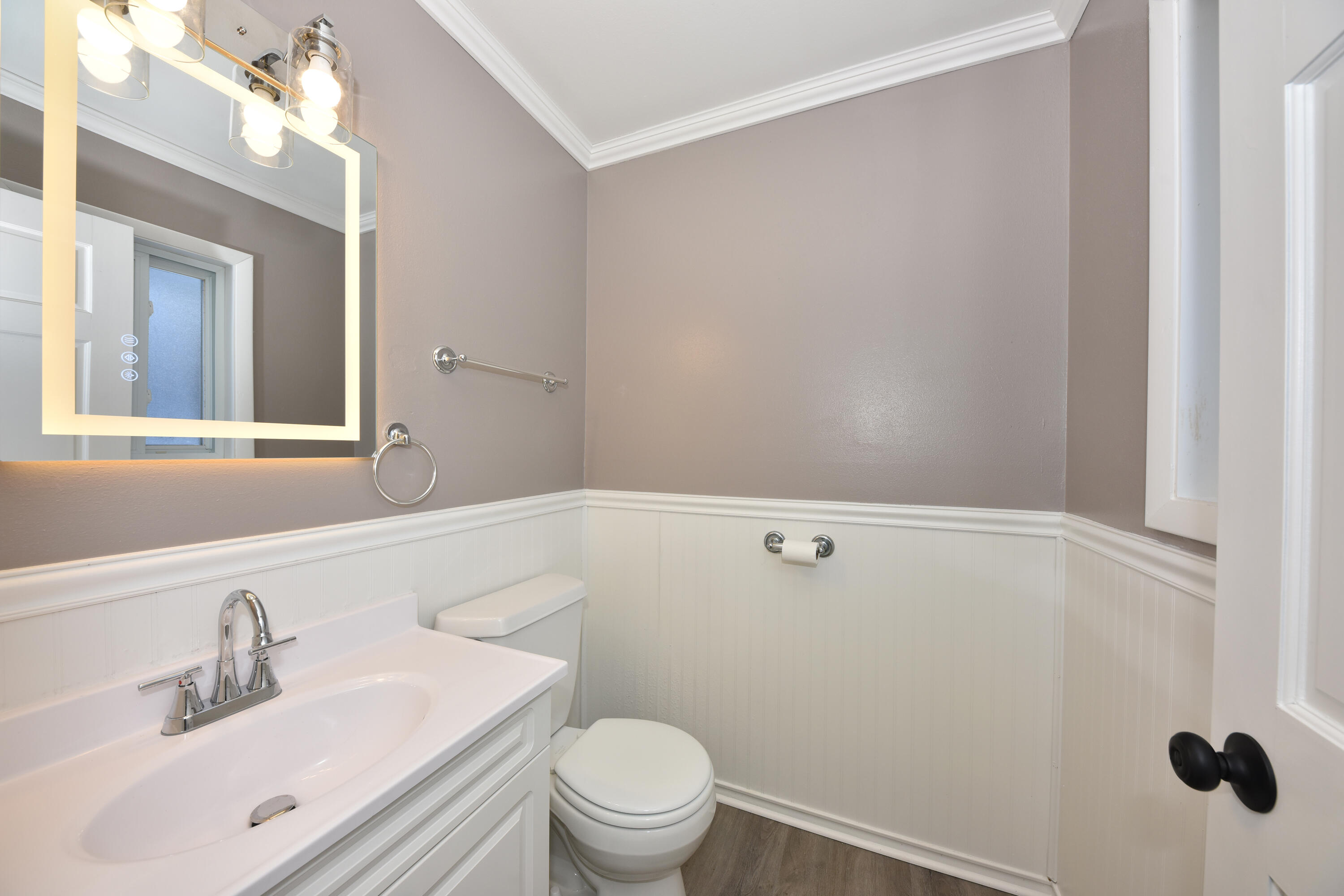 1010 Sunset Ridge Drive West West Bend, WI 53090 - Photo 35 of 36 EUP_5055