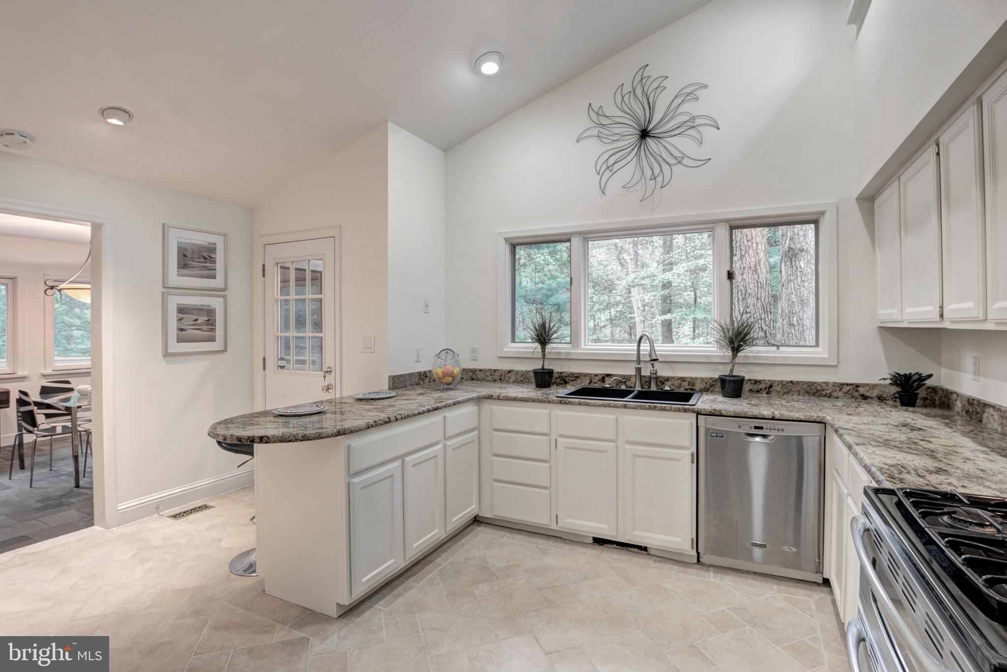 7207 Olde Lantern Way Springfield, VA 22152 - Photo 22 of 54 Gallery Image 22