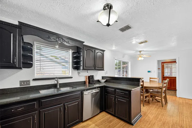 $249,999 | 4407 Yosemite Drive, Pasadena, TX 77504