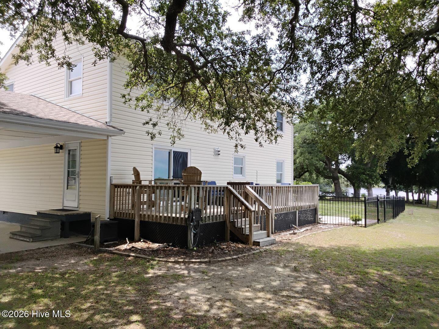482 Vfw Road Cedar Point, NC 28584 - Photo 2 of 23