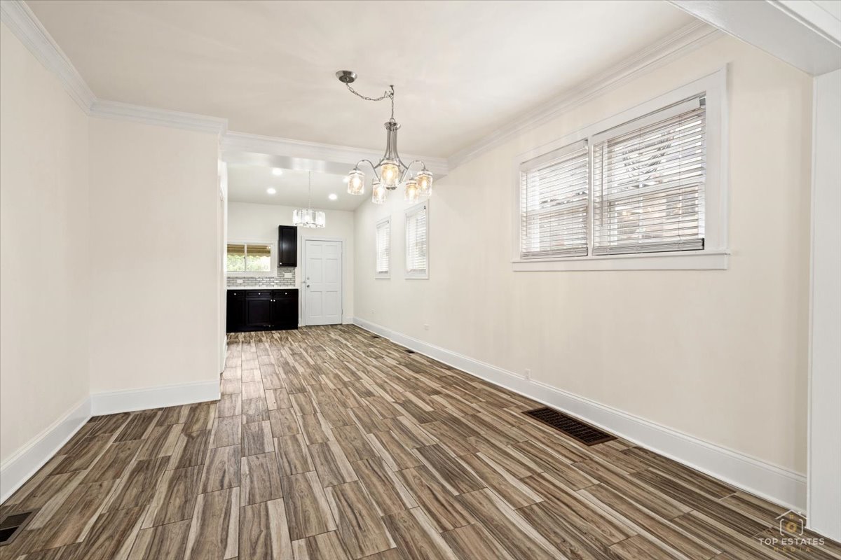 2617 North Springfield Avenue Chicago, IL 60647 - Photo 12 of 37