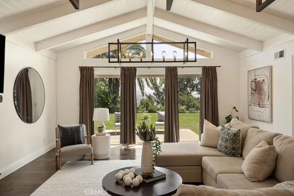 $2,799,000 | 11042 Hunting Horn Drive, North Tustin, CA 92705