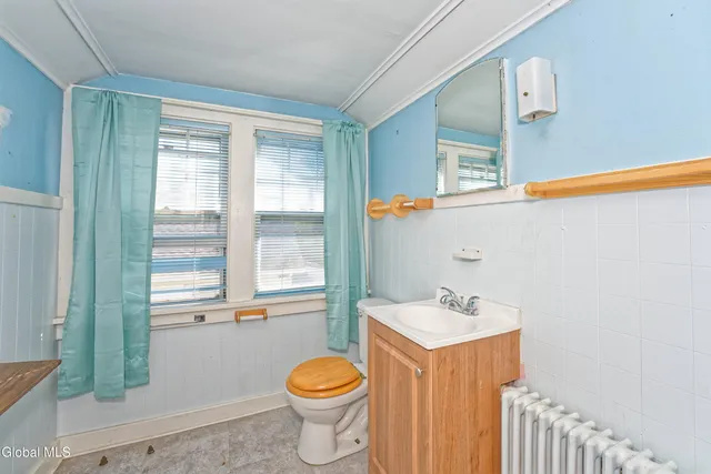 $229,900 | 44 Carlton Avenue, Cohoes, NY 12047