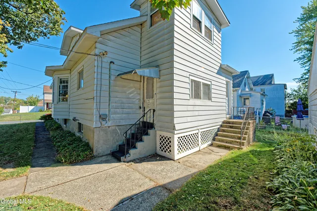 $229,900 | 44 Carlton Avenue, Cohoes, NY 12047