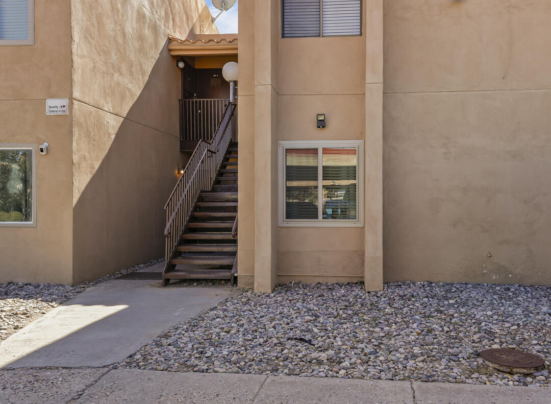 901 Country Club Drive Southeast, Unit D Rio Rancho, NM 87124 - Photo 4 of 29 Gallery Image 4