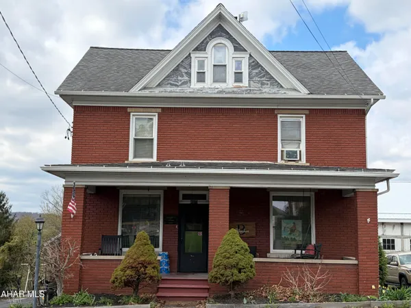 $215,000 | 4077 Woodbury Pike, Woodbury, PA 16695
