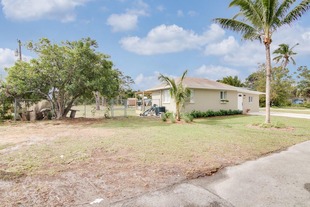 3479 Rostan Lane Lake Worth, FL 33461 - Photo 13 of 21 3479 Rostan Ln (12)
