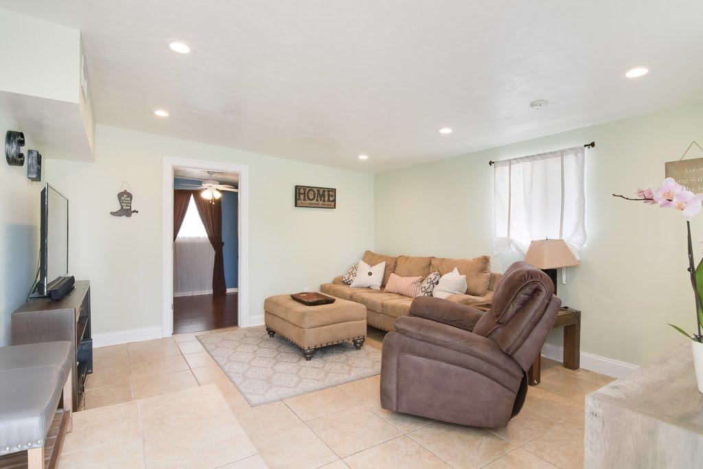 3479 Rostan Lane Lake Worth, FL 33461 - Photo 5 of 21 3479 Rostan Ln (7)