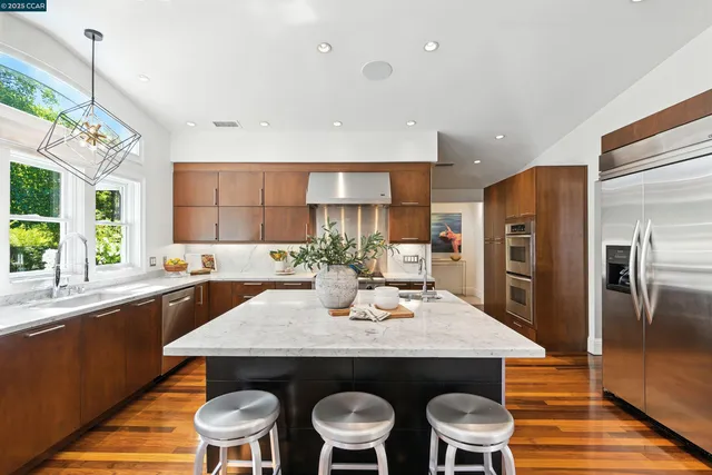 $2,695,000 | 101 Meadow Lane, Orinda, CA 94563