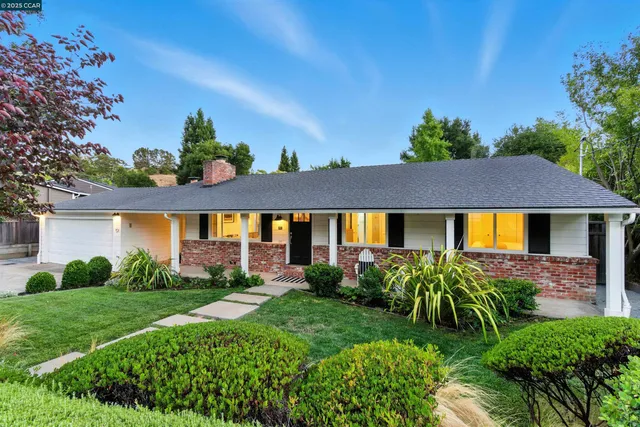 $2,695,000 | 101 Meadow Lane, Orinda, CA 94563