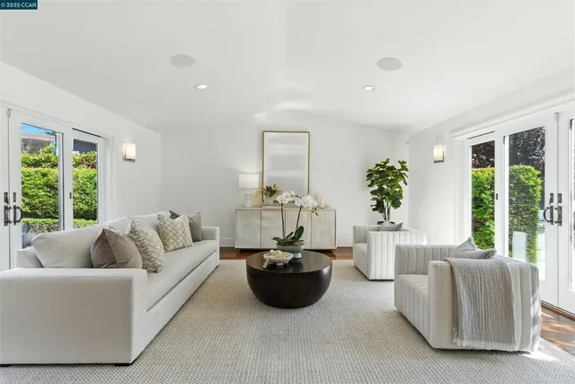 $2,695,000 | 101 Meadow Lane, Orinda, CA 94563