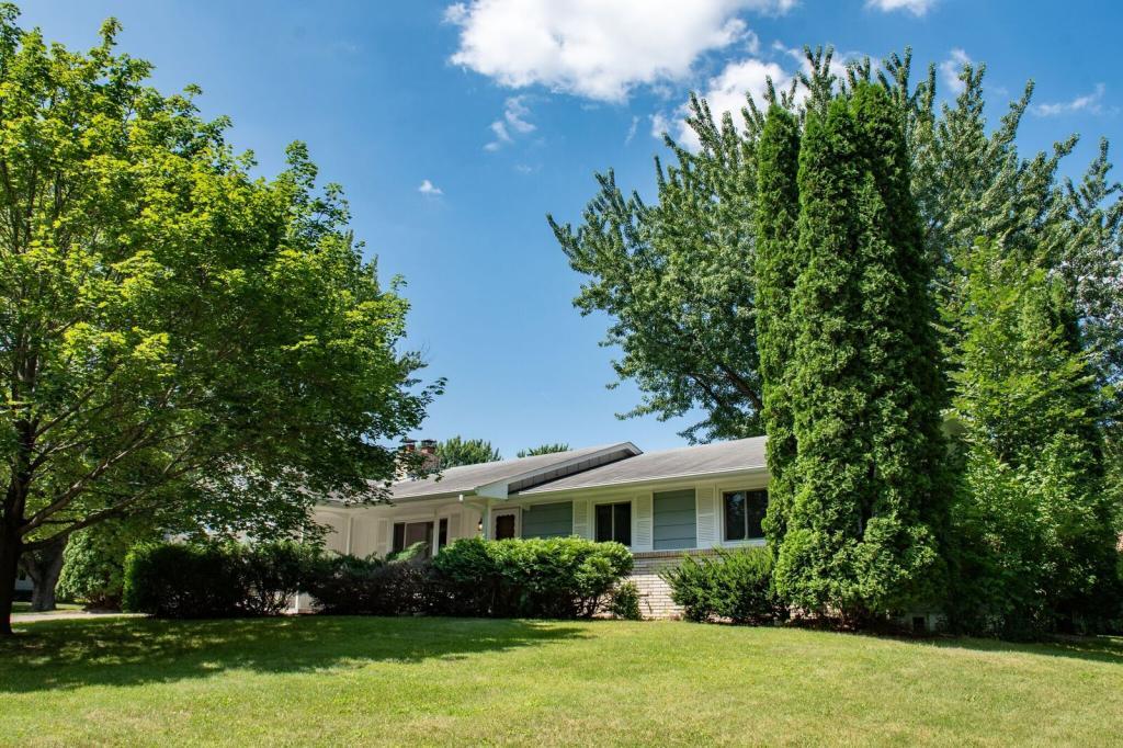 10618 Vessey Road Bloomington, MN 55437 - Photo 1 of 1 Gallery Image 1
