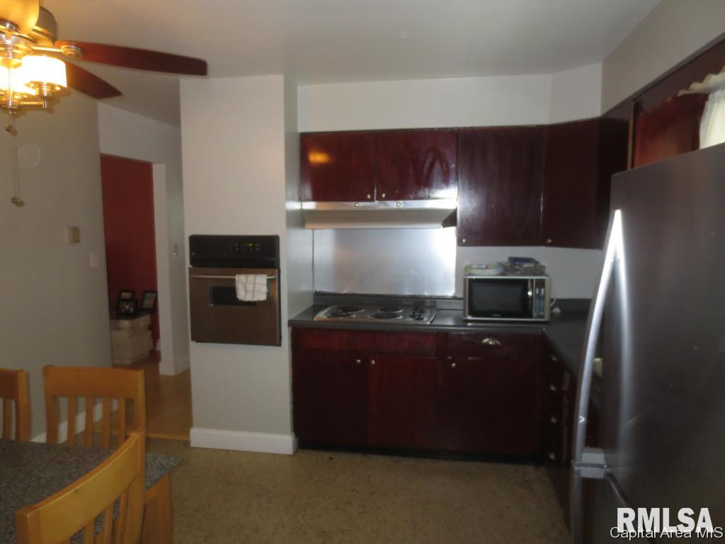 2166 Taylor Avenue Springfield, IL 62703 - Photo 7 of 13