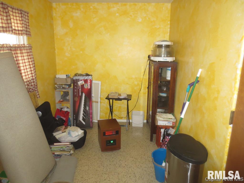 2166 Taylor Avenue Springfield, IL 62703 - Photo 9 of 13