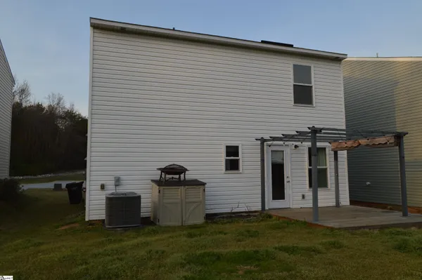 $1,750 | 323 Long Grove Lane, Greer, SC 29650