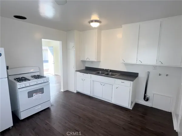 $2,950 | 24638 Eshelman Avenue, Unit 1/4, Lomita, CA 90717
