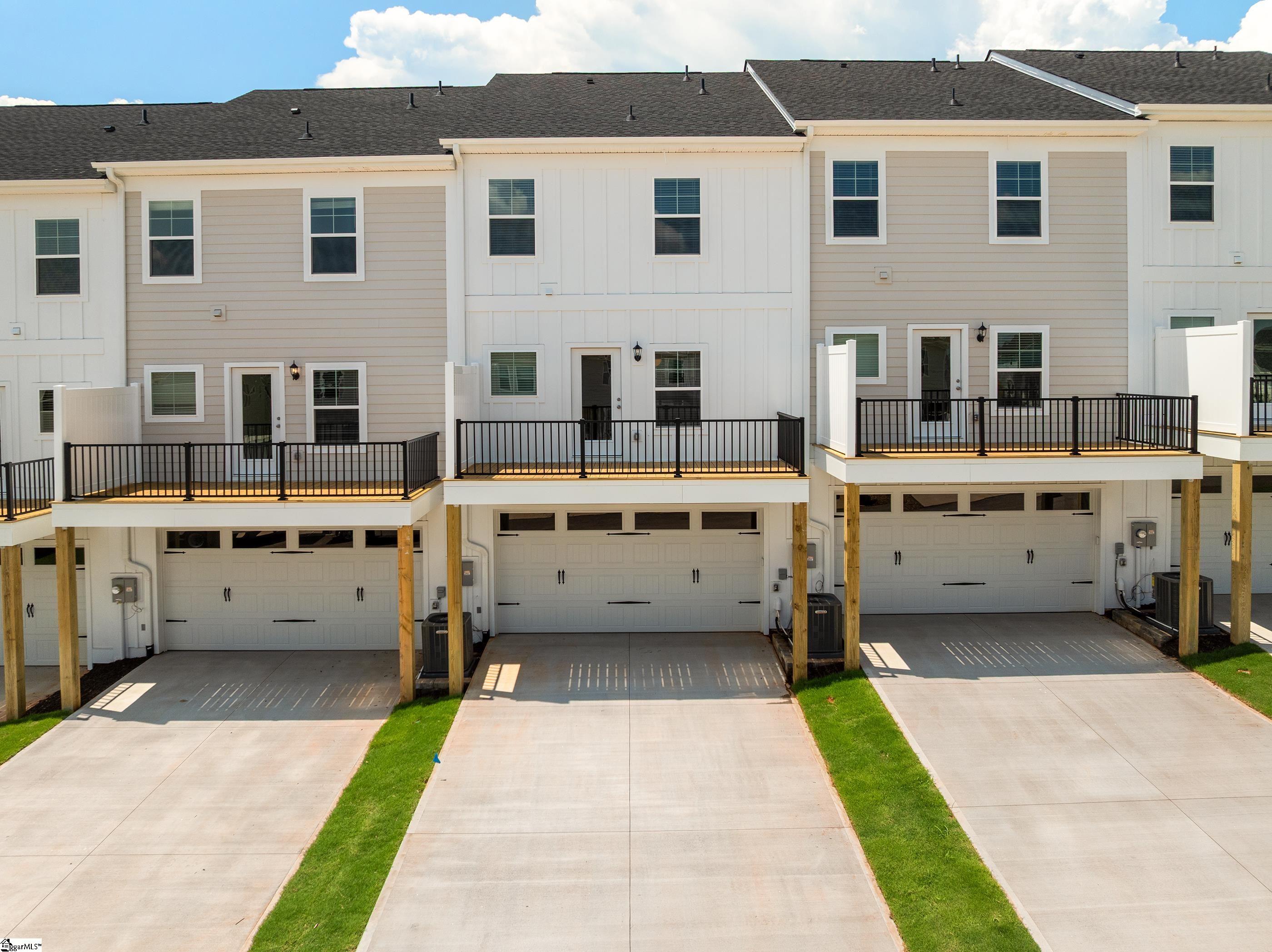 37 Leander Drive Greer, SC 29651 - Photo 4 of 32