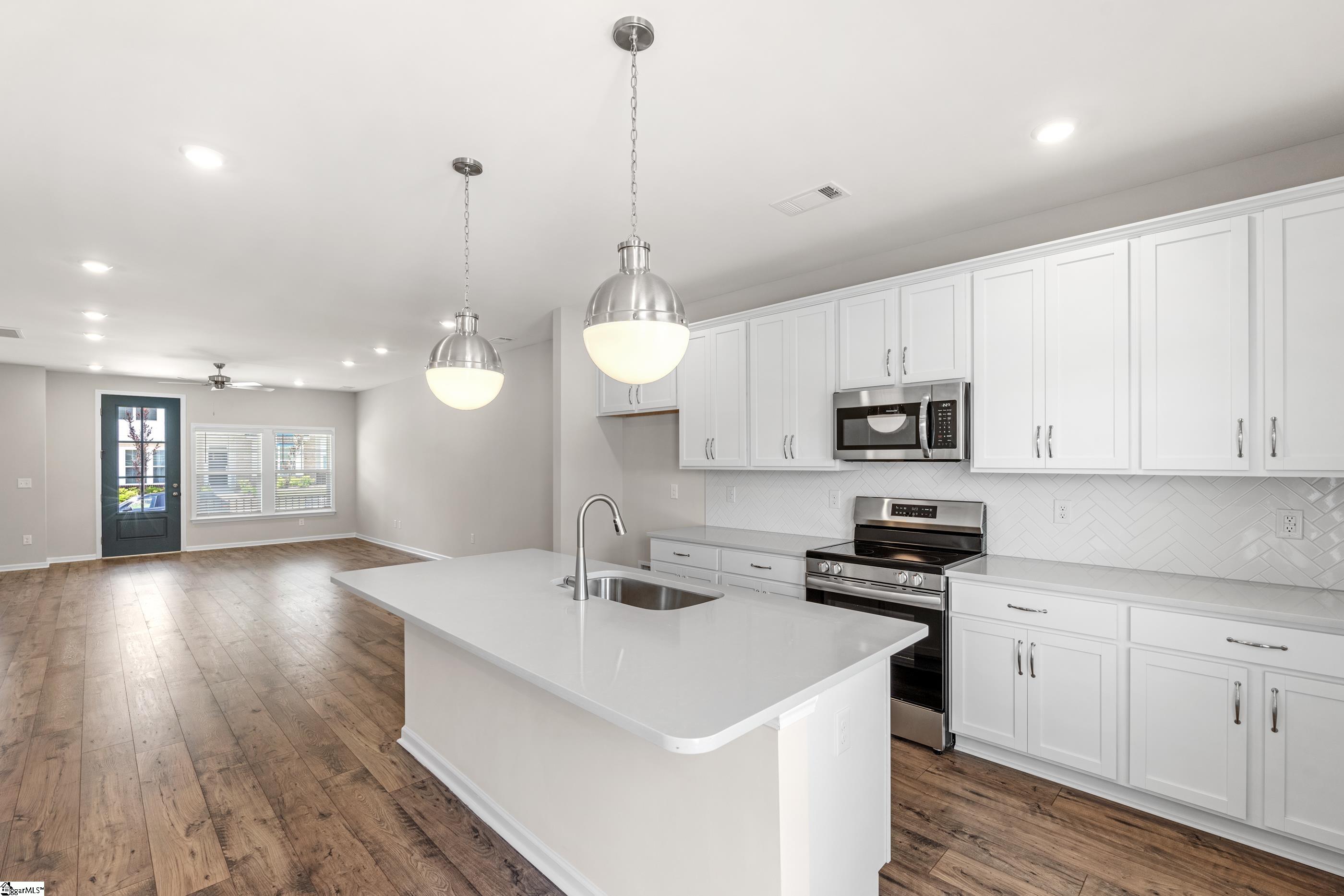 37 Leander Drive Greer, SC 29651 - Photo 6 of 32