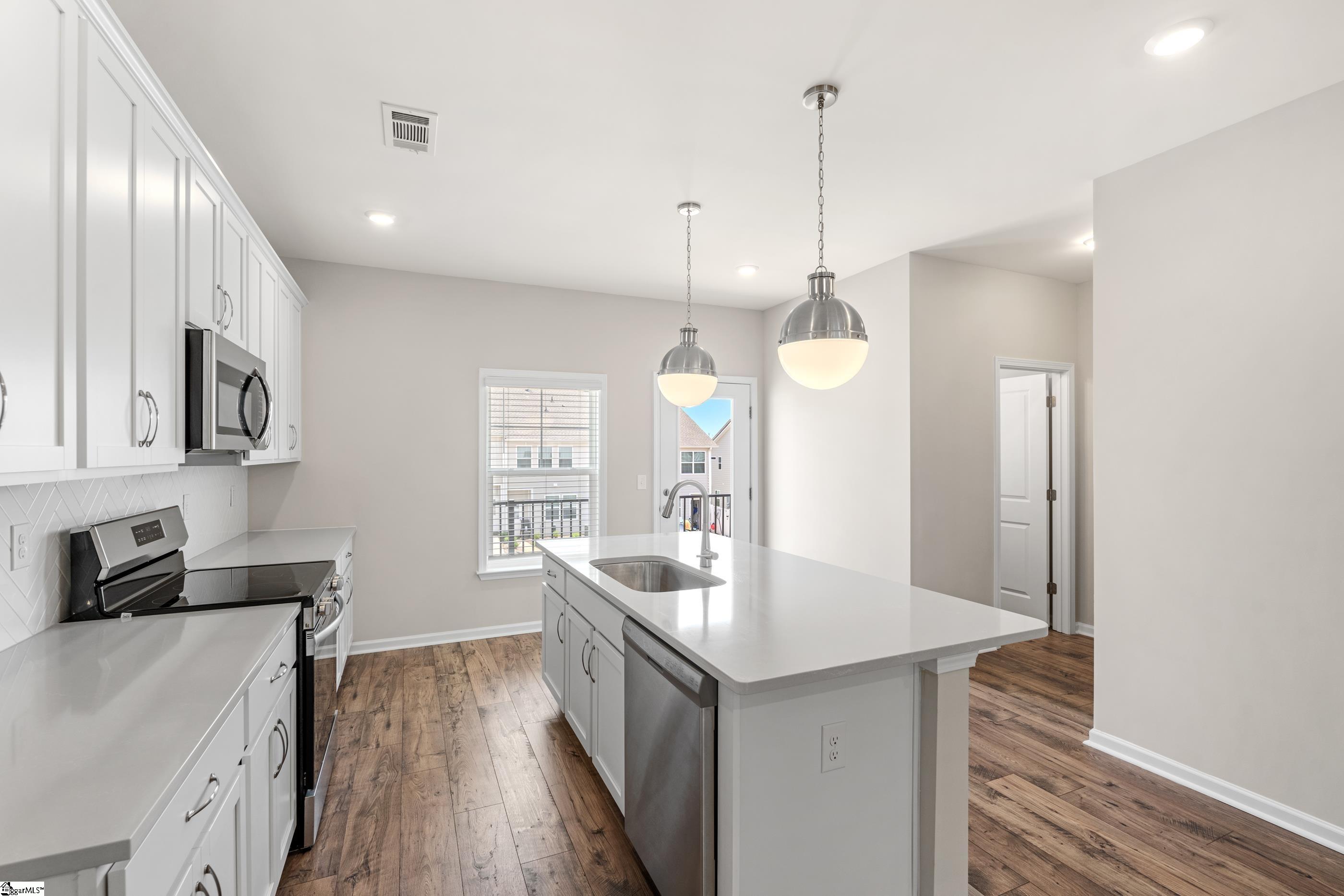 37 Leander Drive Greer, SC 29651 - Photo 8 of 32