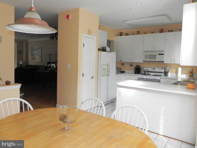 29 Stridesham Court Baltimore, MD 21209 - Photo 21 of 25 Kitchen
