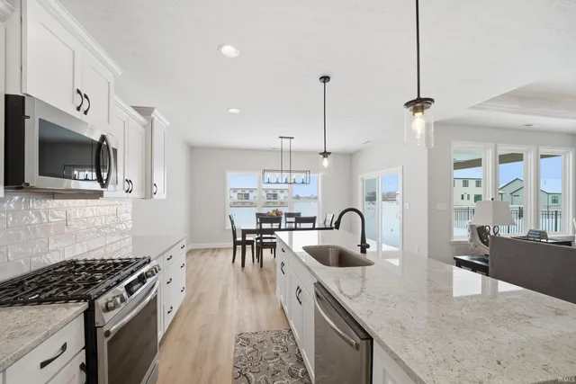 $479,900 | 880 Drydock Drive, Lafayette, IN 47909