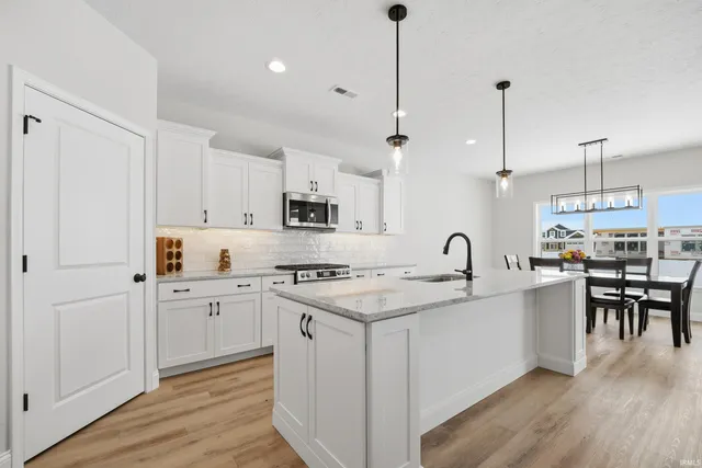 $479,900 | 880 Drydock Drive, Lafayette, IN 47909