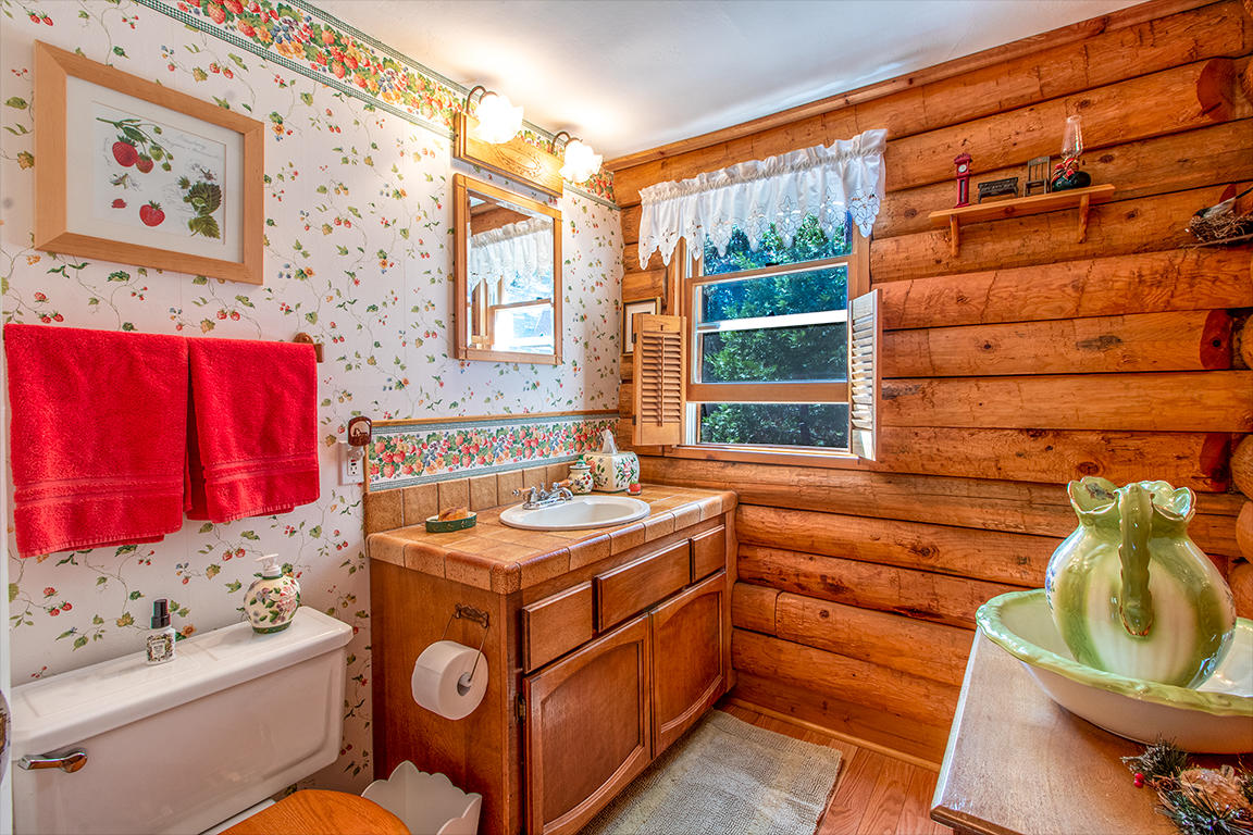 53174 Walters Drive Idyllwild, CA 92549 - Photo 39 of 55 a utility room with dryer and washer