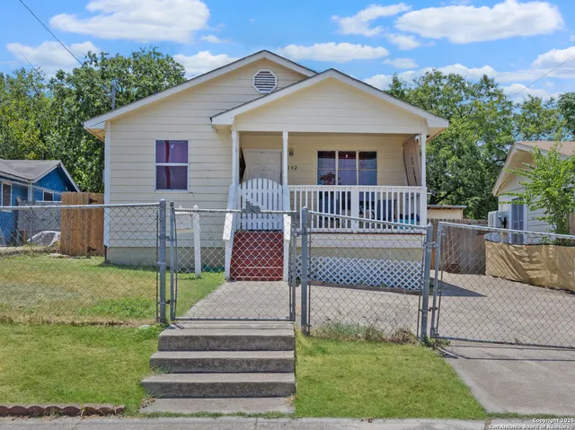 $1,700 | 142 Jean Street, San Antonio, TX 78207