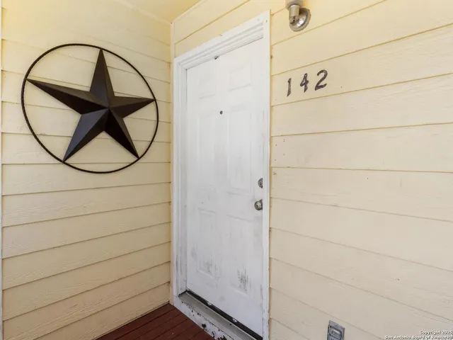 $1,700 | 142 Jean Street, San Antonio, TX 78207