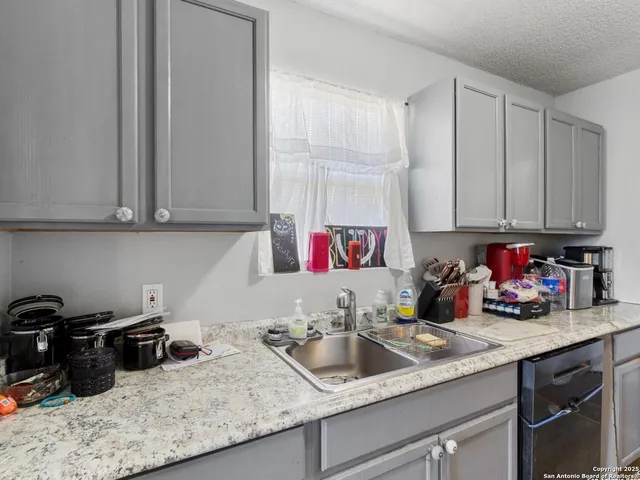 $1,700 | 142 Jean Street, San Antonio, TX 78207