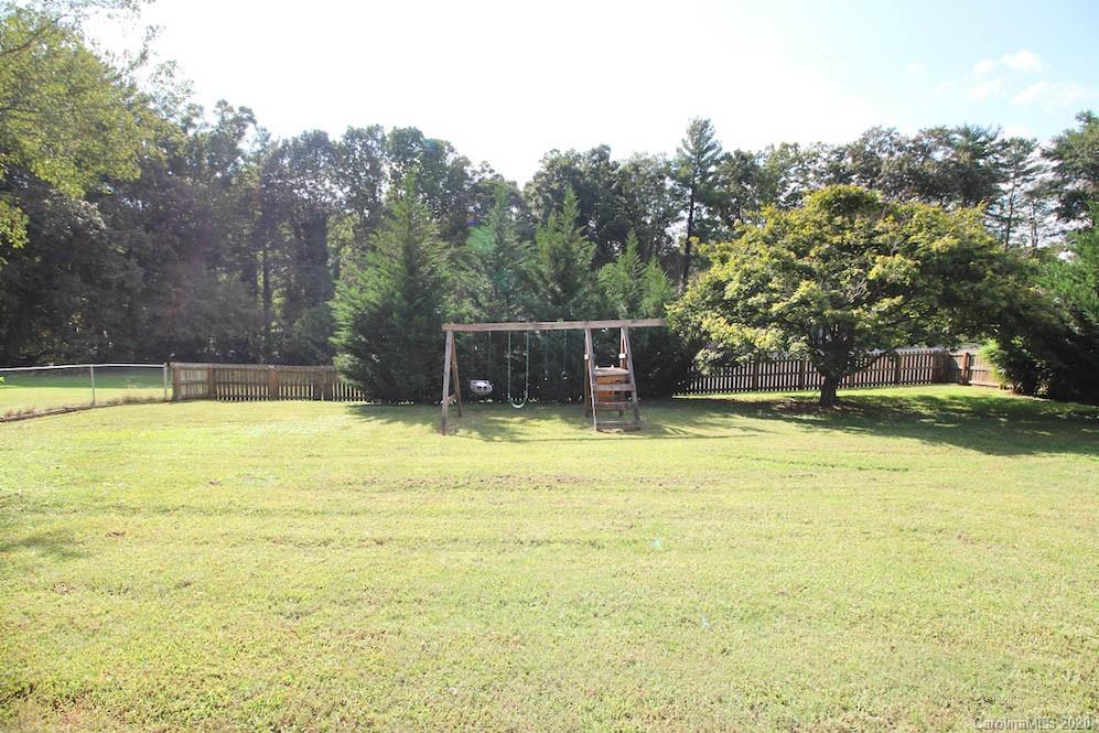 209 Lenoir Road Morganton, NC 28655 - Photo 8 of 44 Gallery Image 8